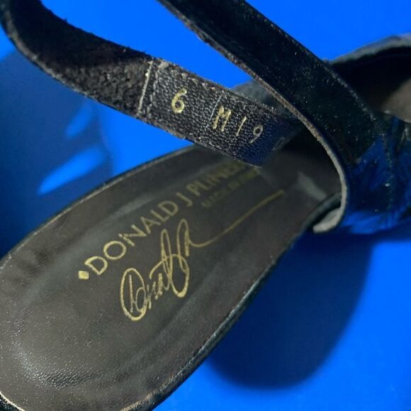 Donald J Pliner Kitten Heel Slingbacks - Picture 5 of 6